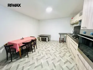 Prodej rodinného domu, Vacenovice, 215 m2