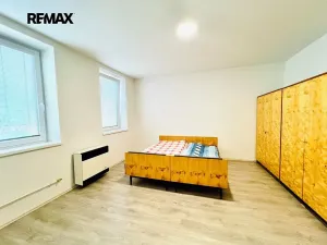 Prodej rodinného domu, Vacenovice, 215 m2