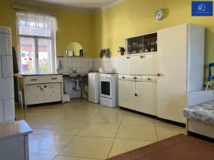Prodej rodinného domu, Uničov - Horní Sukolom, 220 m2