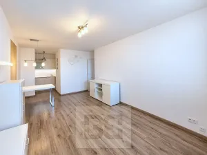 Pronájem bytu 2+kk, Praha - Hloubětín, Slévačská, 48 m2