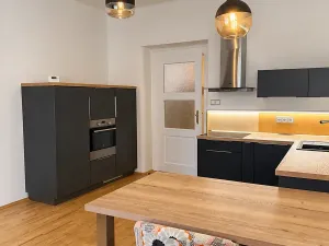 Pronájem bytu 2+kk, Praha - Žižkov, Křišťanova, 58 m2