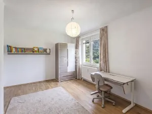 Prodej bytu 3+1, Kosmonosy, Debřská, 76 m2