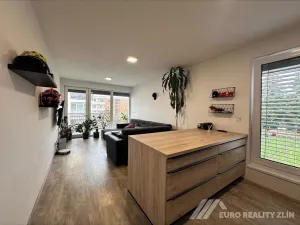 Pronájem bytu 2+kk, Otrokovice, Moravní, 49 m2