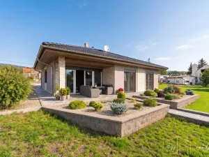 Prodej rodinného domu, Dubí - Mstišov, Mstišovská, 154 m2