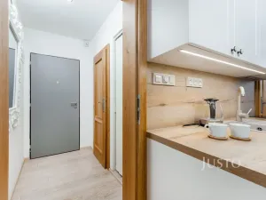 Pronájem bytu 1+kk, Jablonec nad Nisou, Opletalova, 32 m2