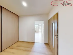 Pronájem bytu 2+1, Jablonec nad Nisou, Budovatelů, 57 m2