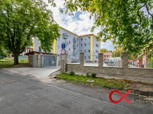 Pronájem bytu 2+kk, Milovice, Kaštanová, 44 m2