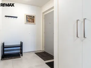 Pronájem bytu 1+kk, Praha - Libeň, Ocelářská, 45 m2