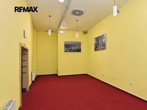 Prodej obchodního prostoru, Beroun, Třída Míru, 456 m2
