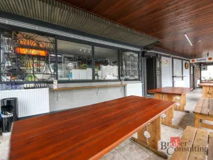 Prodej restaurace, Nýřany, K. H. Máchy, 88 m2