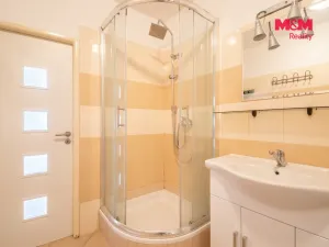 Pronájem bytu 3+1, Praha - Prosek, Jablonecká, 69 m2
