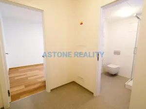 Pronájem bytu 1+kk, Praha - Modřany, Kolmanova, 37 m2