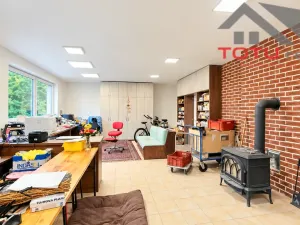 Prodej obchodního prostoru, Kostelec nad Orlicí, Mánesova, 1058 m2