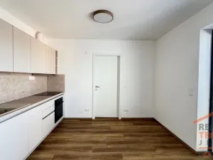 Pronájem bytu 2+kk, Hradec Králové, Pod Zámečkem, 44 m2