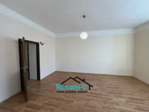 Pronájem bytu 3+1, Kroměříž, Husovo náměstí, 94 m2