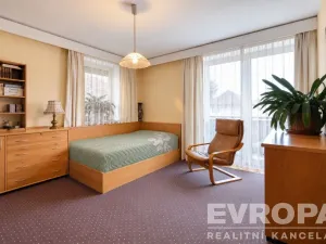 Prodej rodinného domu, Praha - Suchdol, Armádní, 342 m2