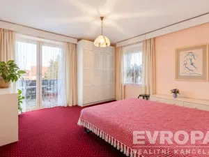 Prodej rodinného domu, Praha - Suchdol, Armádní, 342 m2
