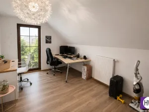 Pronájem rodinného domu, Úvaly, Boženy Němcové, 156 m2