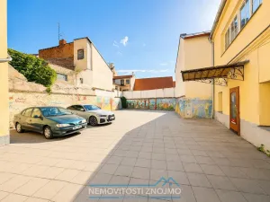 Pronájem kanceláře, Znojmo, Horní náměstí, 35 m2