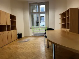 Pronájem kanceláře, Brno, Zelný trh, 63 m2