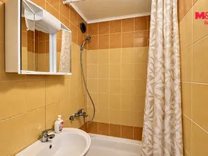 Prodej bytu 2+kk, Velešín, Sídliště, 42 m2