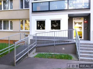 Prodej bytu 3+1, Praha - Prosek, Bílinská, 55 m2