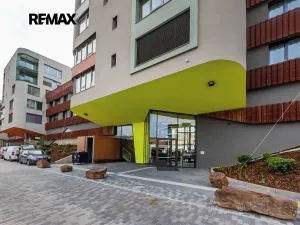 Prodej bytu 1+kk, Praha - Radlice, U Komína, 38 m2