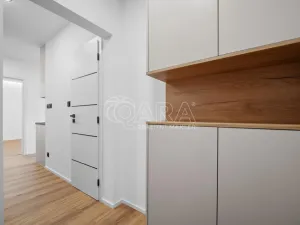 Prodej bytu 2+1, Strakonice - Strakonice II, Bezděkovská, 42 m2