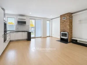 Prodej bytu 2+kk, Znojmo - Oblekovice, Oblekovická, 60 m2