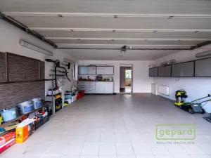 Prodej rodinného domu, Slatinky, 260 m2