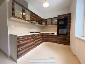 Pronájem bytu 2+1, Znojmo, Bolzanova, 60 m2