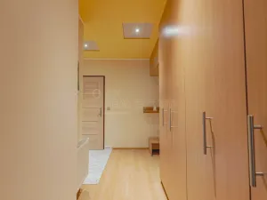 Prodej bytu 3+1, Praha - Bubeneč, U studánky, 82 m2