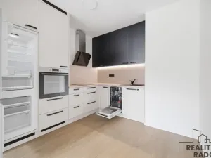 Pronájem bytu 2+kk, Hradec Králové, Na Střezině, 62 m2