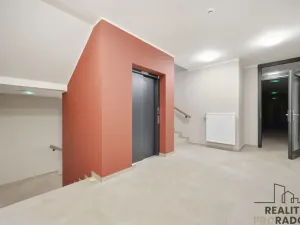 Pronájem bytu 2+kk, Hradec Králové, Na Střezině, 62 m2