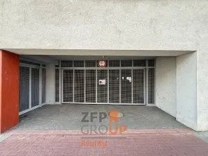 Pronájem garážového stání, Brno, Palackého třída, 13 m2