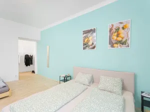 Prodej bytu 2+kk, Praha - Holešovice, Argentinská, 37 m2