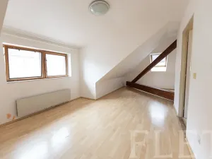 Pronájem bytu 1+1, Praha - Vršovice, Tolstého, 42 m2