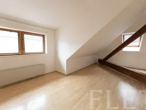 Pronájem bytu 1+1, Praha - Vršovice, Tolstého, 42 m2
