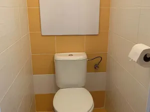 Pronájem bytu 4+1, Praha - Černý Most, Anderleho, 97 m2