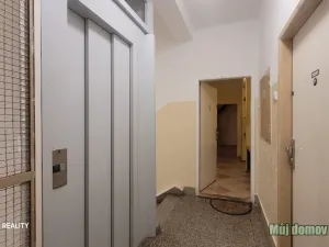 Pronájem bytu 2+kk, Praha - Vršovice, Kubánské náměstí, 78 m2