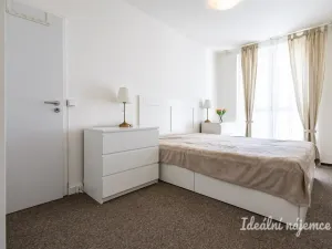 Pronájem bytu 2+kk, Praha - Černý Most, Bryksova, 48 m2