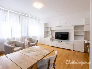 Pronájem bytu 2+kk, Praha - Černý Most, Bryksova, 48 m2