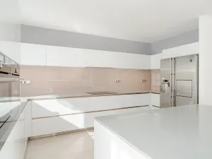 Pronájem rodinného domu, Benátky, 241 m2