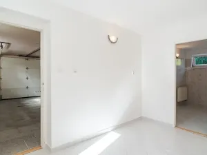 Pronájem rodinného domu, Benátky, 241 m2