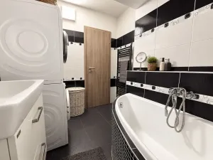 Prodej bytu 4+kk, Dolní Třebonín, 83 m2