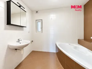 Pronájem bytu 4+kk, Úpice, Regnerova, 98 m2