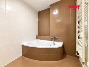 Pronájem bytu 4+kk, Úpice, Regnerova, 98 m2