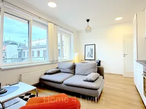 Pronájem bytu 3+kk, Praha - Karlín, Pod výtopnou, 70 m2