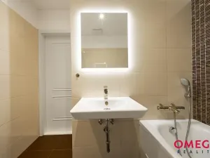 Prodej bytu 2+kk, Praha - Bubeneč, U studánky, 64 m2