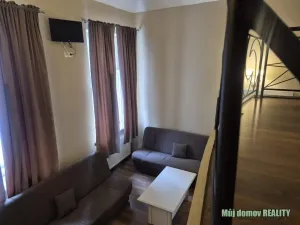 Pronájem činžovního domu, Praha - Karlín, Křižíkova, 650 m2